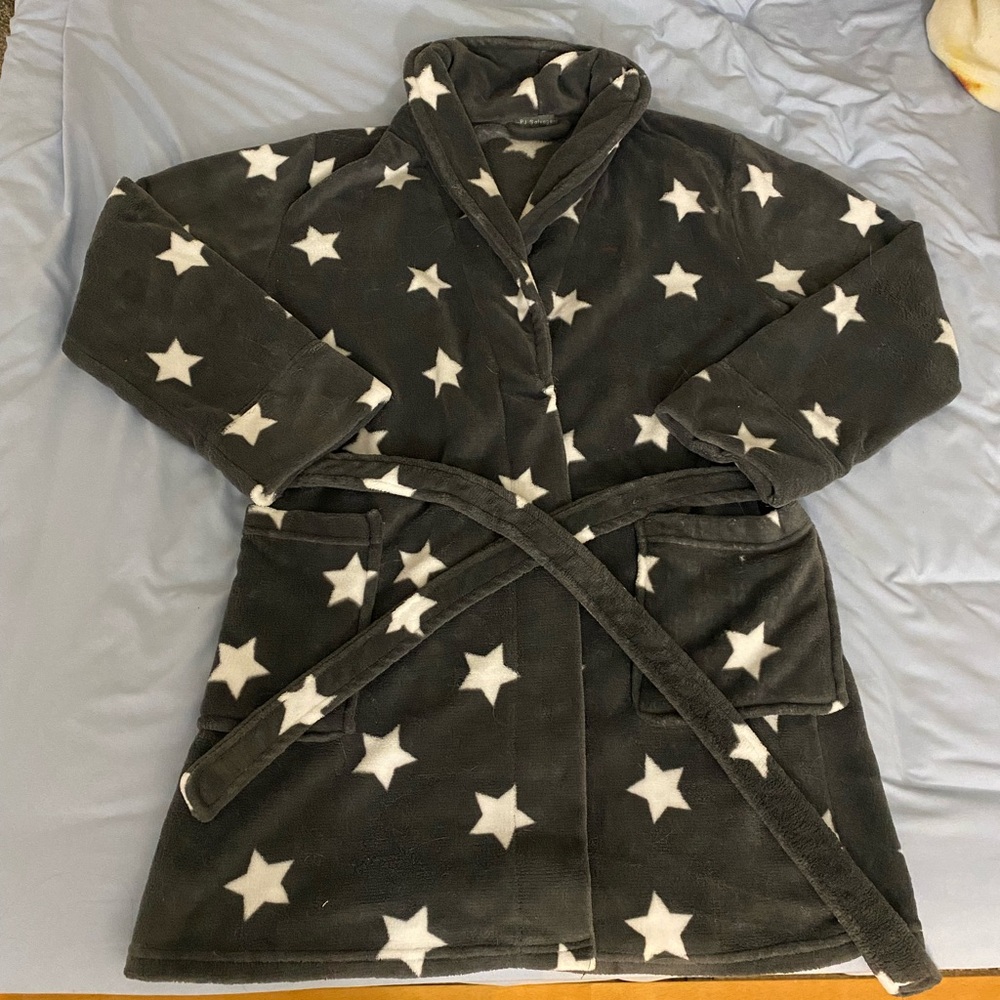 PJ Salvage grey star print comfy bathrobe robe size Medium
